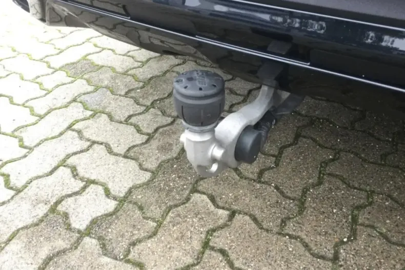 Mercedes-Benz GLC 220 din 2024 cu 26.800 km - oferta MER147130 - foto 17