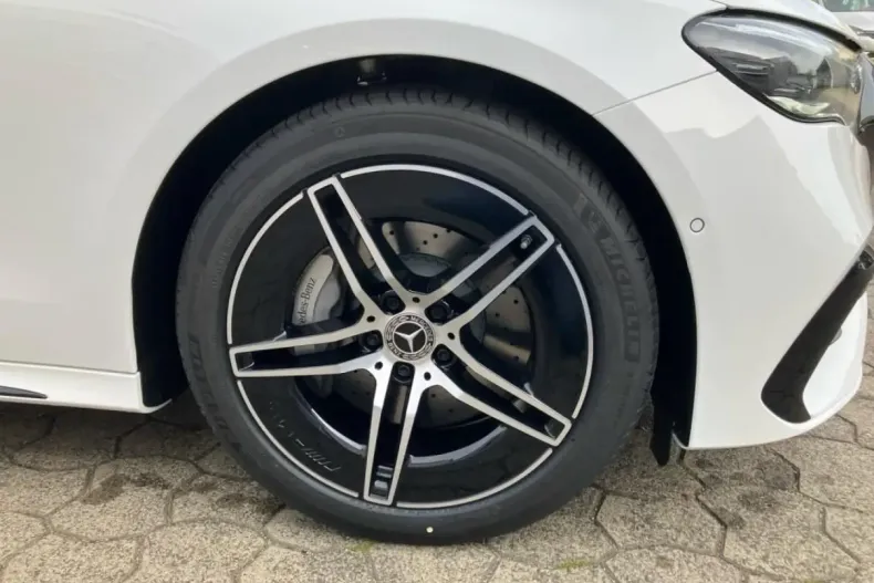 Mercedes-Benz E 200 din 2024 cu 19.900 km - oferta MER147131 - foto 7