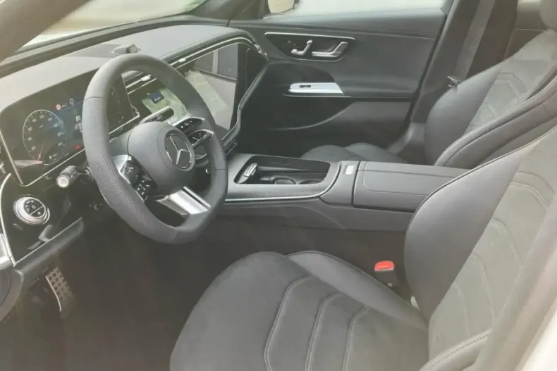 Mercedes-Benz E 200 din 2024 cu 19.900 km - oferta MER147131 - foto 12