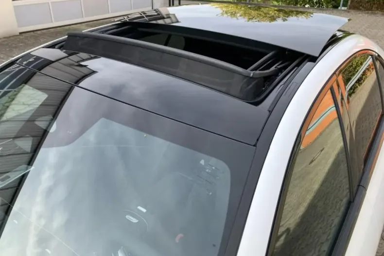 Mercedes-Benz E 200 din 2024 cu 19.900 km - oferta MER147131 - foto 15