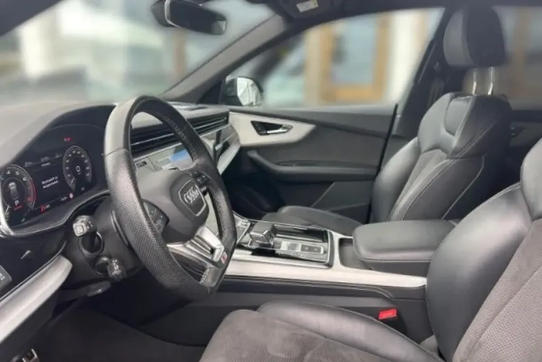 Audi Q8 din 2021 cu 45.235 km - oferta AUD147156 - foto 7