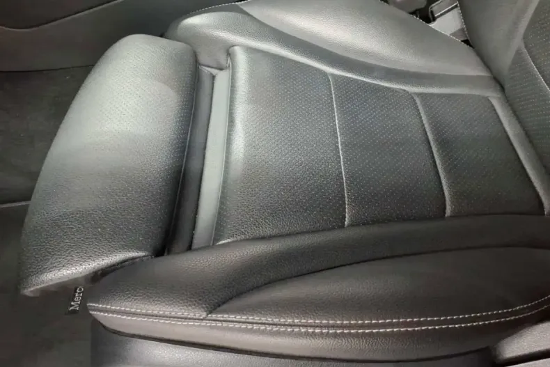 Mercedes-Benz GLC 220 din 2022 cu 76.284 km - oferta MER147161 - foto 11