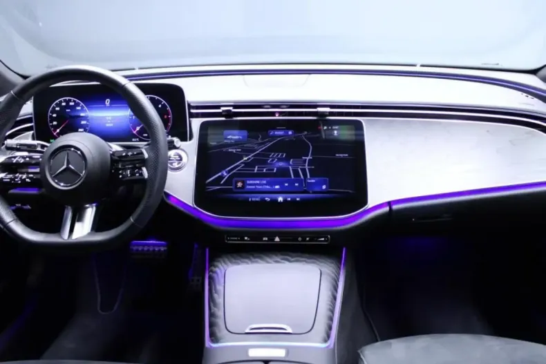 Mercedes-Benz E 220 din 2023 cu 36.920 km - oferta MER147165 - foto 9