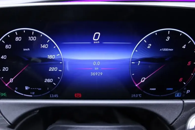 Mercedes-Benz E 220 din 2023 cu 36.920 km - oferta MER147165 - foto 15