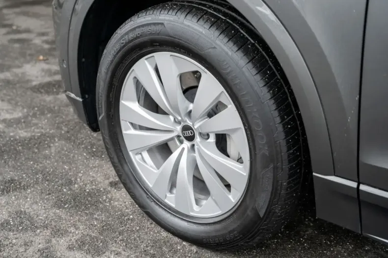 Audi Q8 din 2021 cu 20.999 km - oferta AUD147170 - foto 5