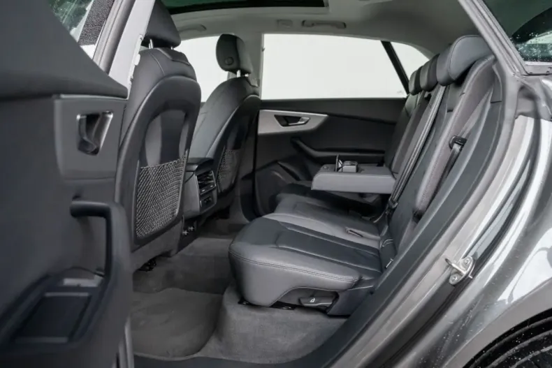 Audi Q8 din 2021 cu 20.999 km - oferta AUD147170 - foto 7