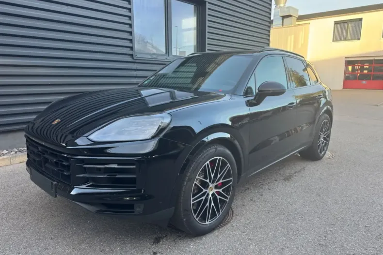 Porsche Cayenne din 2024 cu 57.000 km - oferta POR147171 - foto 1