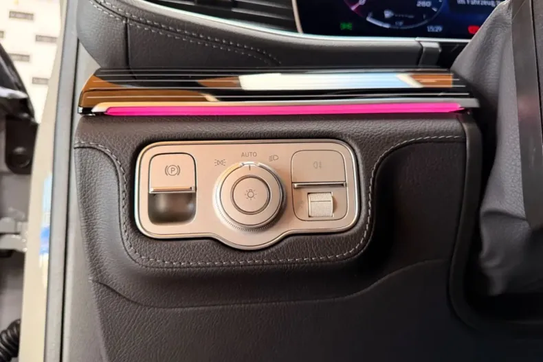 Mercedes-Benz GLE 450 din 2024 cu 25.755 km - oferta MER147173 - foto 39