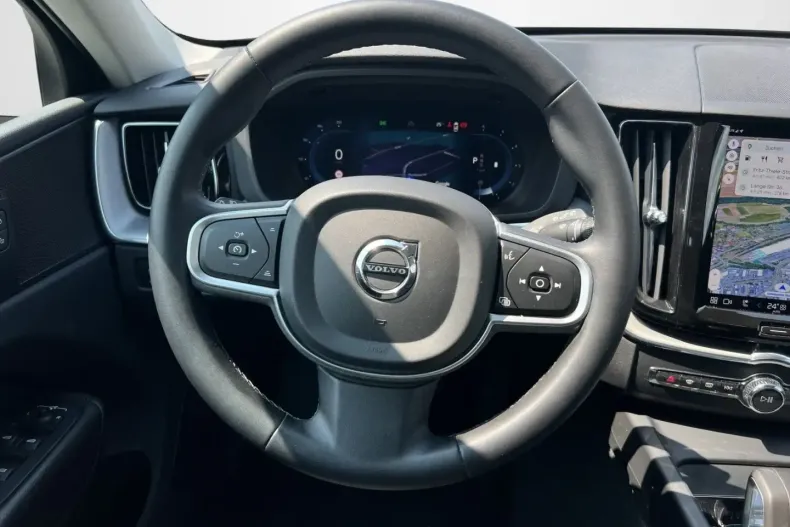 Volvo XC60 din 2022 cu 72.650 km - oferta VOL147175 - foto 14