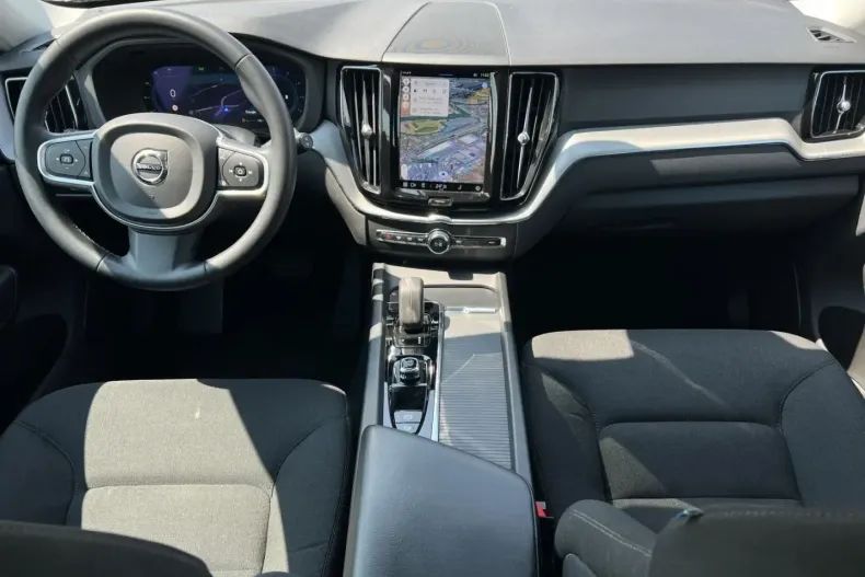 Volvo XC60 din 2022 cu 72.650 km - oferta VOL147175 - foto 18