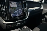 Volvo XC60 din 2022 cu 72.650 km - oferta VOL147175 - foto 19