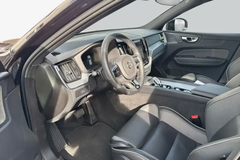 Volvo XC60 din 2024 cu 25.266 km - oferta VOL147176 - foto 9