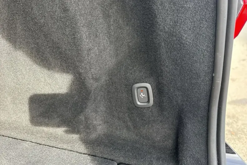 Volvo XC60 din 2024 cu 25.266 km - oferta VOL147176 - foto 20