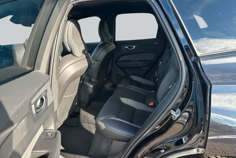 Volvo XC60 din 2024 cu 31.917 km - oferta VOL147178 - foto 9