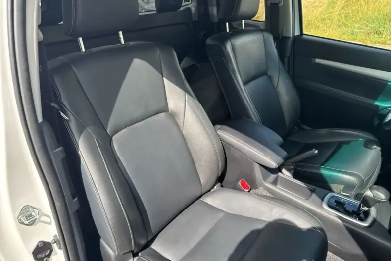 Toyota Hilux din 2022 cu 49.500 km - oferta TOY147182 - foto 12