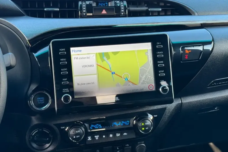 Toyota Hilux din 2024 cu 9.000 km - oferta TOY147183 - foto 11