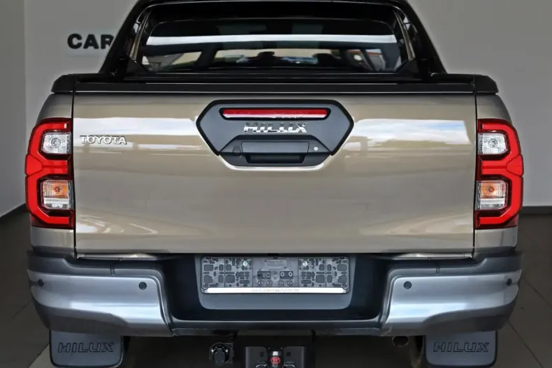 Toyota Hilux din 2024 cu 26.840 km - oferta TOY147185 - foto 4