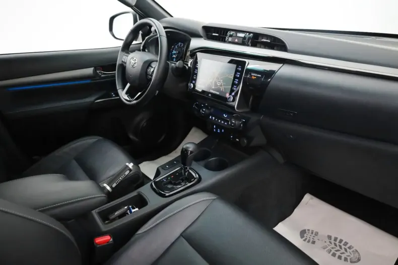 Toyota Hilux din 2024 cu 26.840 km - oferta TOY147185 - foto 6