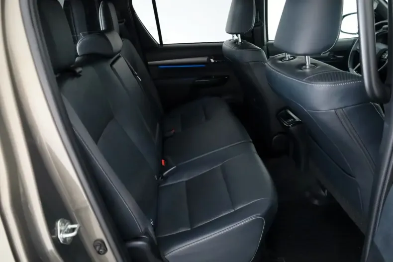 Toyota Hilux din 2024 cu 26.840 km - oferta TOY147185 - foto 9