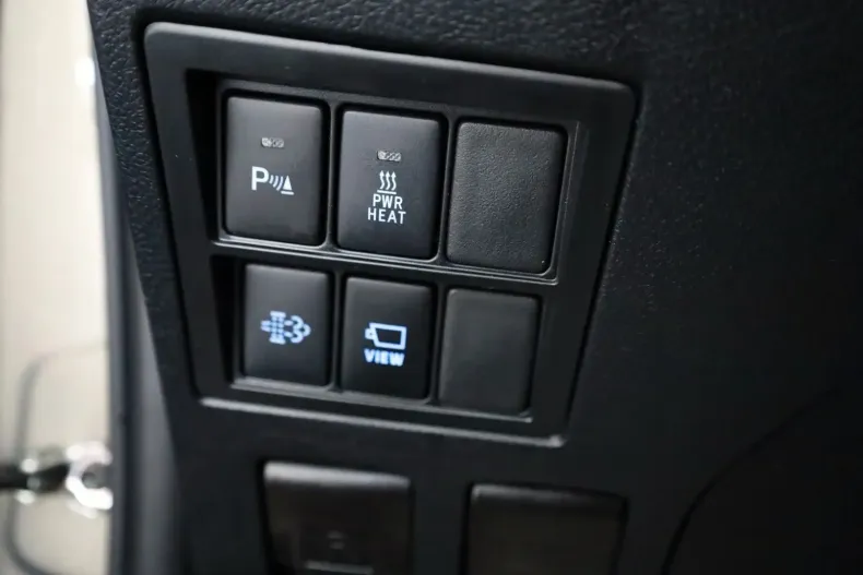 Toyota Hilux din 2024 cu 26.840 km - oferta TOY147185 - foto 18