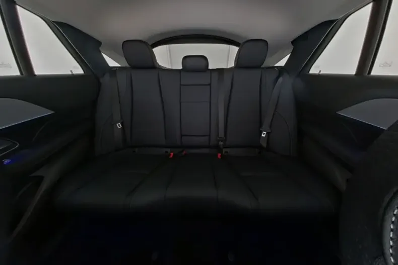 Mercedes-Benz GLE 450 din 2024 cu 13.714 km - oferta MER147187 - foto 8