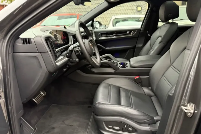 Porsche Cayenne din 2025 cu 14.900 km - oferta POR147192 - foto 13