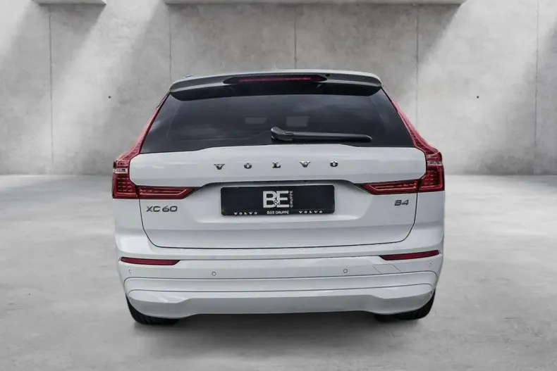 Volvo XC60 din 2022 cu 41.949 km - oferta VOL147195 - foto 3