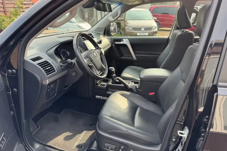 Toyota Land Cruiser din 2022 cu 55.000 km - oferta TOY147201 - foto 4