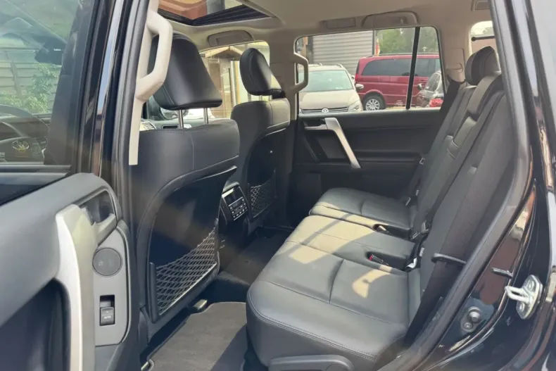 Toyota Land Cruiser din 2022 cu 55.000 km - oferta TOY147201 - foto 6