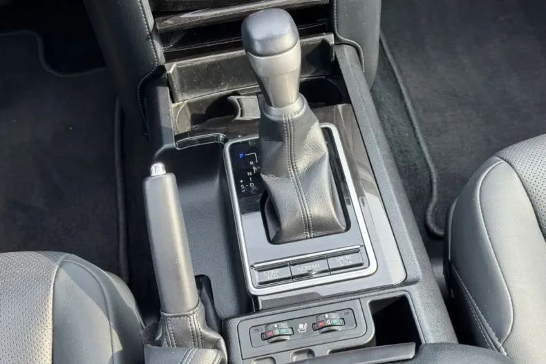 Toyota Land Cruiser din 2022 cu 55.000 km - oferta TOY147201 - foto 11