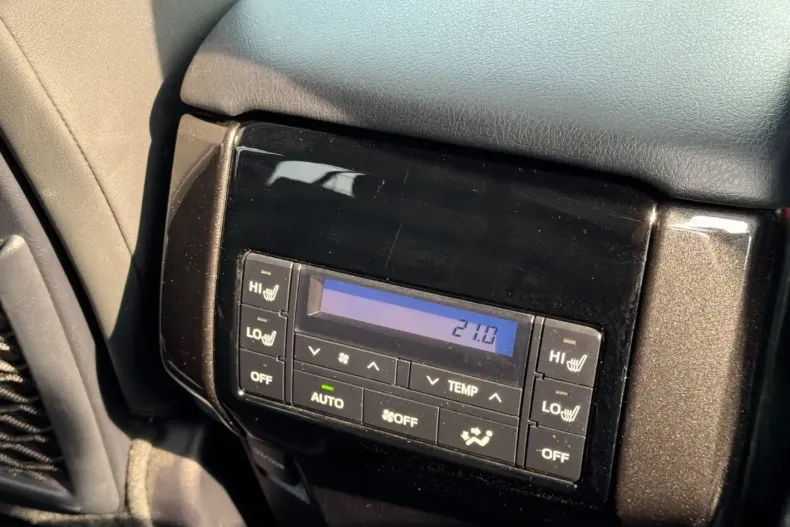 Toyota Land Cruiser din 2022 cu 55.000 km - oferta TOY147201 - foto 15