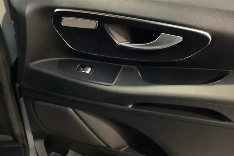 Mercedes-Benz Vito din 2024 cu 29.900 km - oferta MER147208 - foto 17