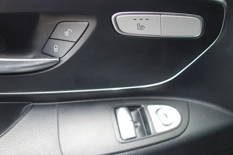 Mercedes-Benz Vito din 2022 cu 52.323 km - oferta MER147209 - foto 24