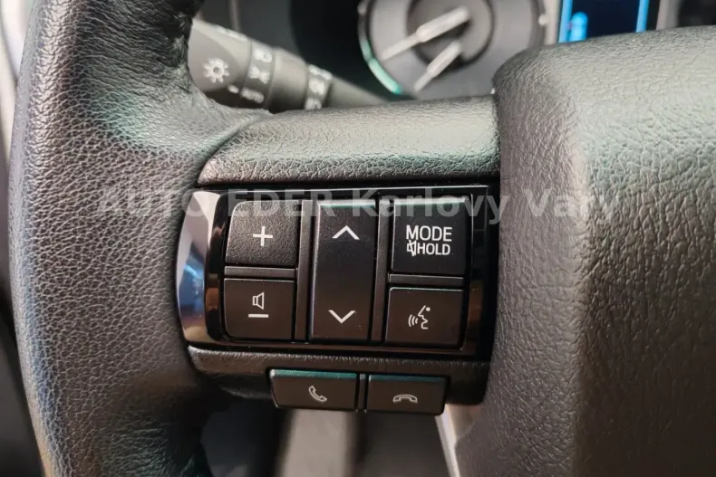 Toyota Hilux din 2024 cu 26.700 km - oferta TOY147211 - foto 8