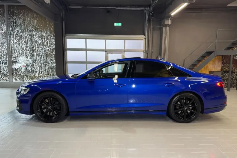 Audi S8 din 2023 cu 17.755 km - oferta AUD147220 - foto 4