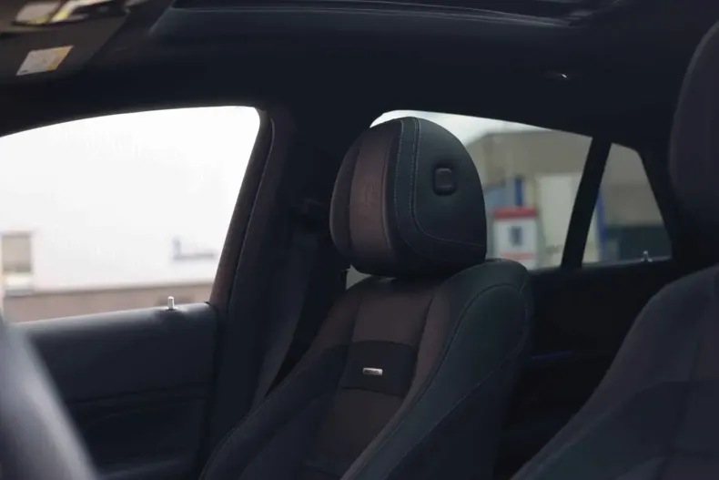 Mercedes-Benz GLE 53 AMG din 2025 cu 10.992 km - oferta MER147228 - foto 3