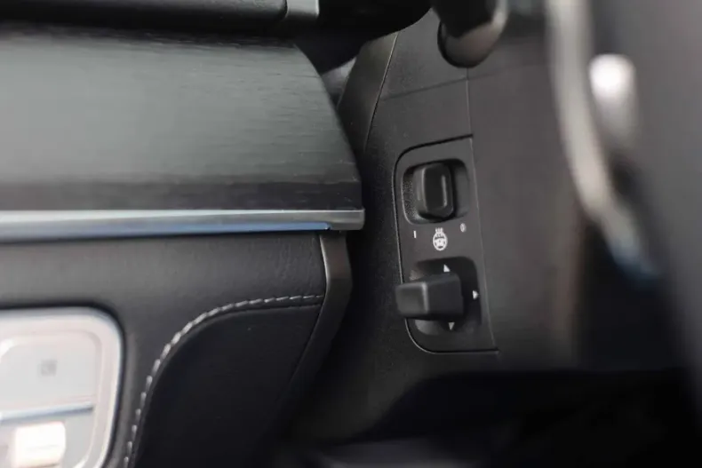 Mercedes-Benz GLE 53 AMG din 2025 cu 10.992 km - oferta MER147228 - foto 39