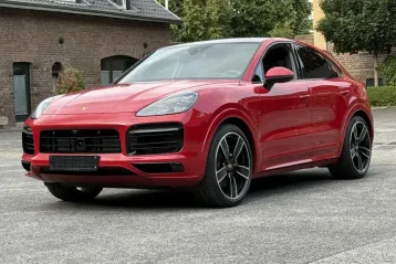 Porsche Cayenne din 2023 - oferta POR147232