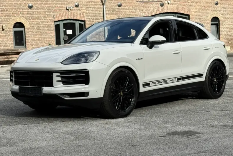 Porsche Cayenne din 2024 cu 22.700 km - oferta POR147234 - foto 3