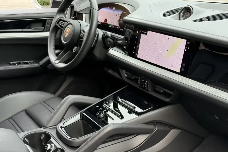 Porsche Cayenne din 2024 cu 22.700 km - oferta POR147234 - foto 16