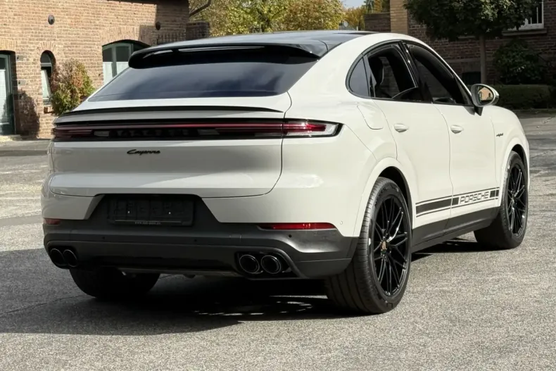 Porsche Cayenne din 2024 cu 22.700 km - oferta POR147234 - foto 26