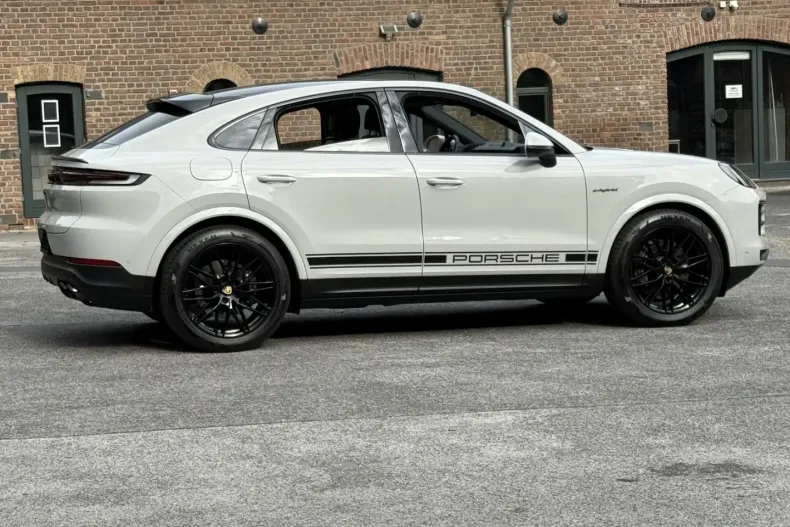 Porsche Cayenne din 2024 cu 22.700 km - oferta POR147234 - foto 29