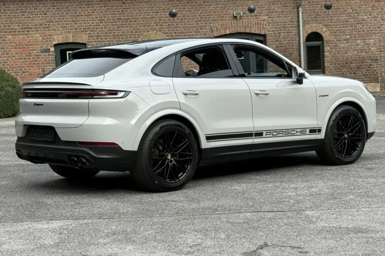 Porsche Cayenne din 2024 cu 22.700 km - oferta POR147234 - foto 30