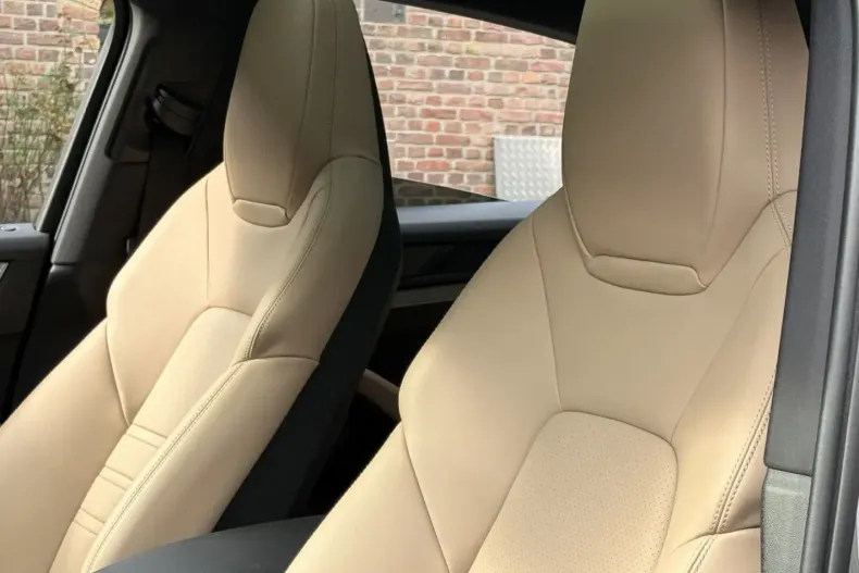 Porsche Cayenne din 2025 cu 6.600 km - oferta POR147235 - foto 2