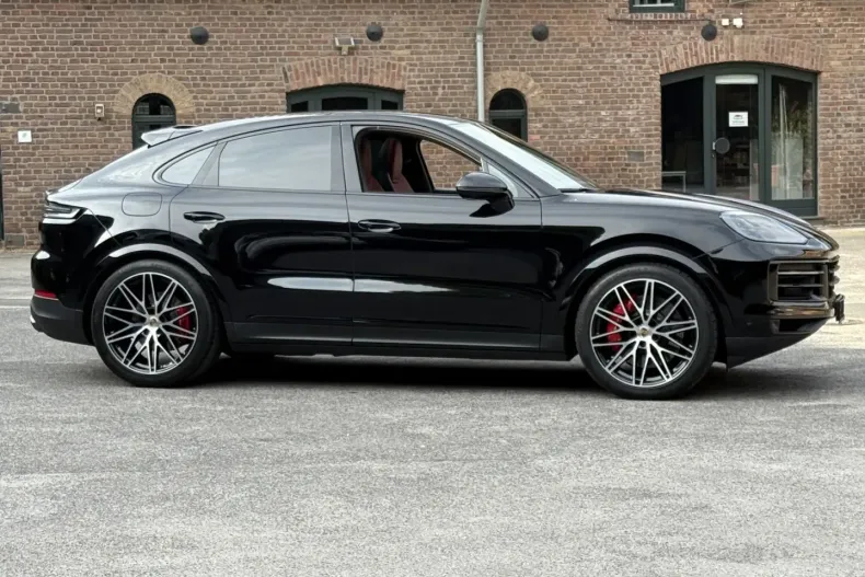 Porsche Cayenne din 2024 cu 8.560 km - oferta POR147238 - foto 21