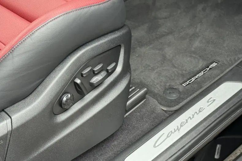 Porsche Cayenne din 2024 cu 8.560 km - oferta POR147238 - foto 22