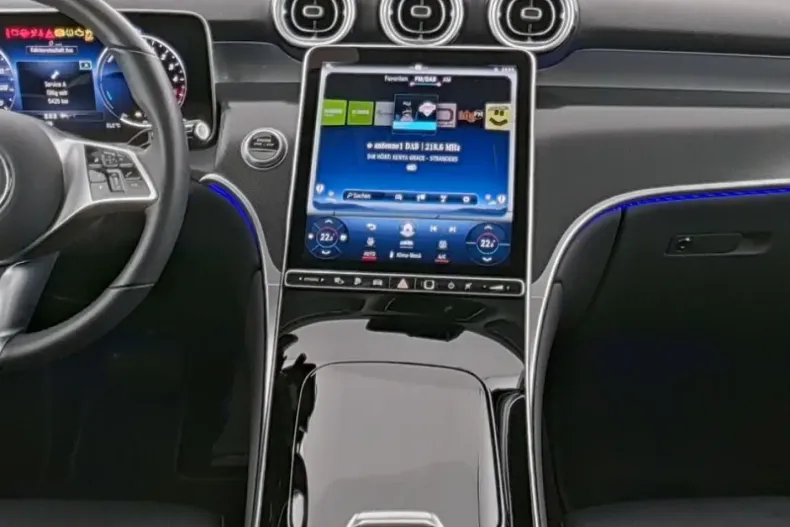 Mercedes-Benz GLC 300 din 2024 cu 30.745 km - oferta MER147239 - foto 4