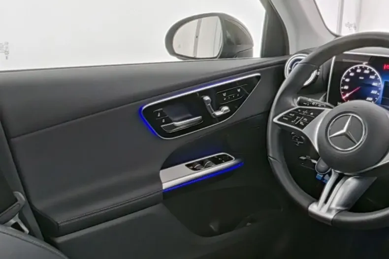 Mercedes-Benz GLC 300 din 2024 cu 30.745 km - oferta MER147239 - foto 8