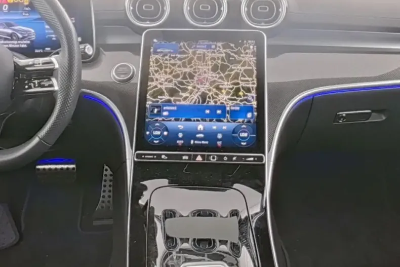 Mercedes-Benz CLE 200 din 2024 cu 19.159 km - oferta MER147240 - foto 4