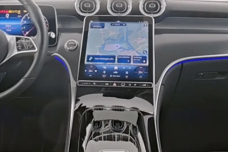 Mercedes-Benz GLC 200 din 2024 cu 25.059 km - oferta MER147241 - foto 4